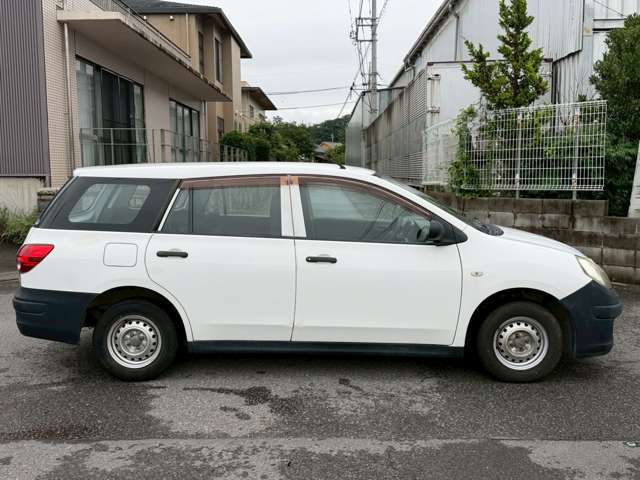 Nissan AD 4