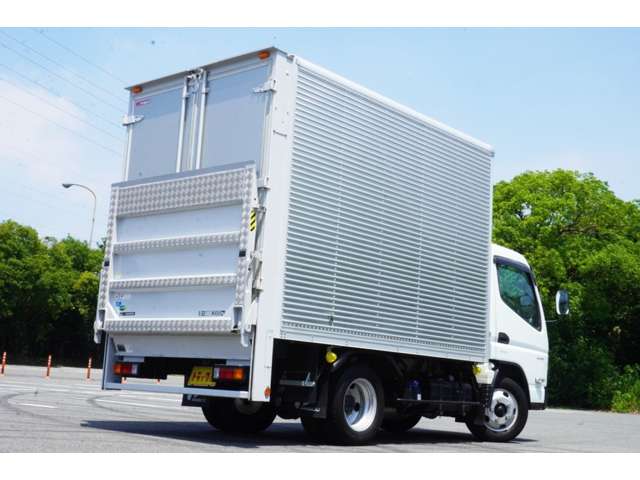 Mitsubishi Fuso Canter 8