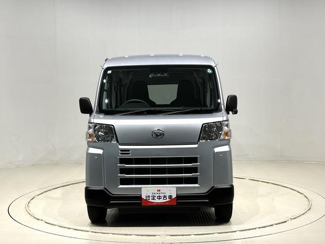 Daihatsu Hijet Cargo 6