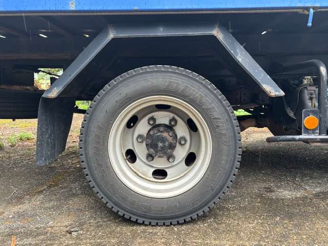 Mitsubishi Fuso Canter 11