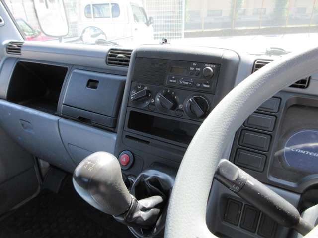 Mitsubishi Fuso Canter Guts 11