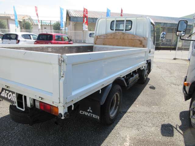Mitsubishi Fuso Canter Guts 6