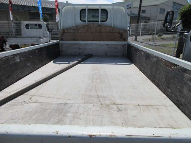 Mitsubishi Fuso Canter Guts 7