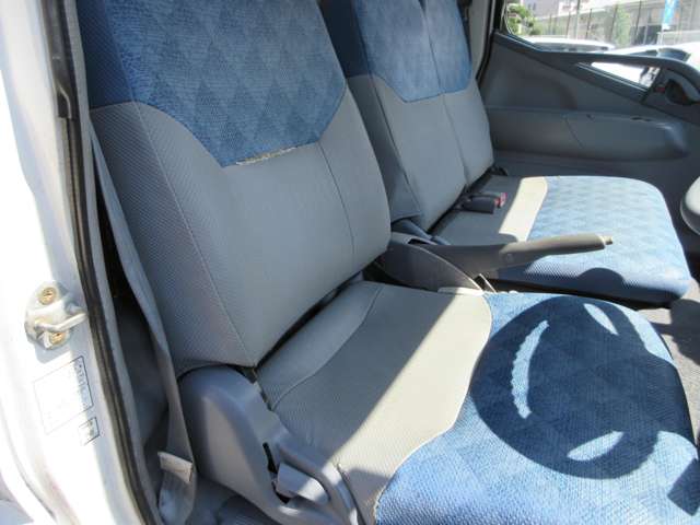 Mitsubishi Fuso Canter Guts 8