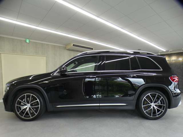 Mercedes-Benz GLB 6