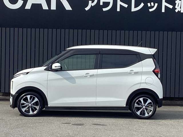 Mitsubishi eK X 10