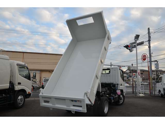 Mitsubishi Fuso Canter 6