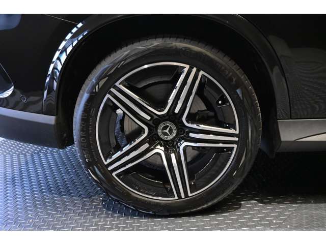 Mercedes-Benz GLC 11