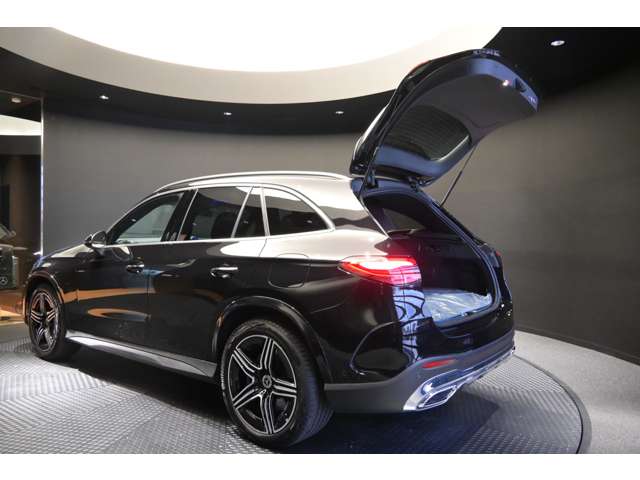 Mercedes-Benz GLC 8