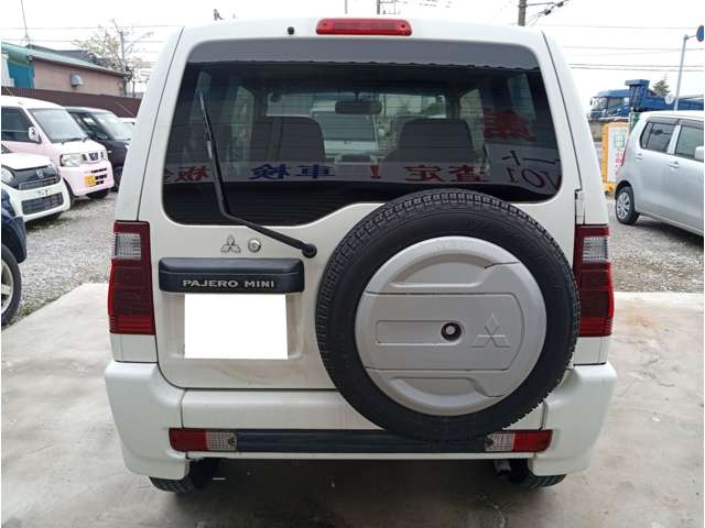Mitsubishi Pajero Mini 4