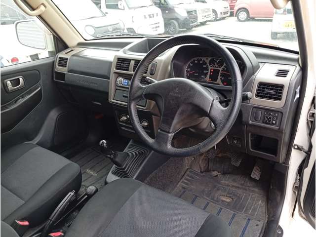 Mitsubishi Pajero Mini 9
