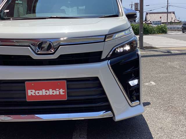 Toyota Voxy 10