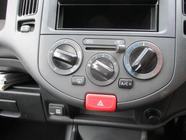 Nissan NV150 AD 9
