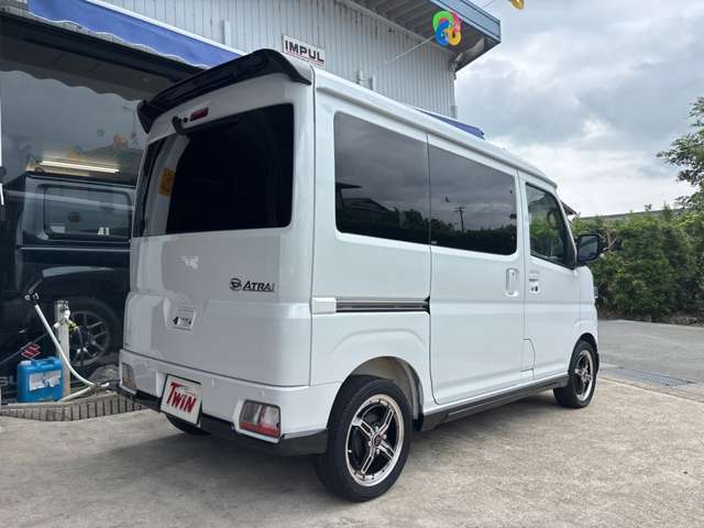Daihatsu Atrai 11