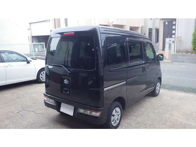 Daihatsu Hijet Cargo 3