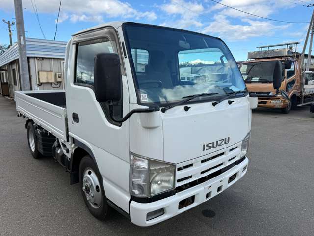 Isuzu Elf 2