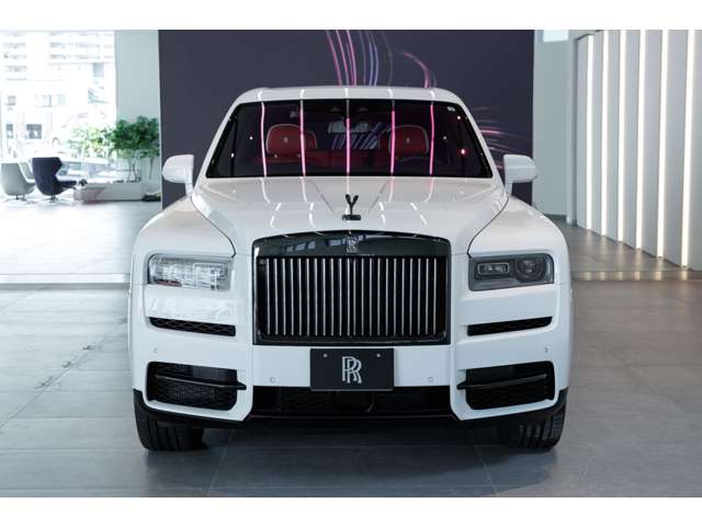 Rolls-Royce ブラックバッジカリナン 4