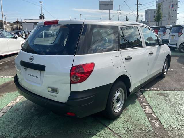 Nissan AD 12