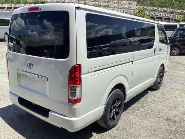 Toyota Regius Ace 5