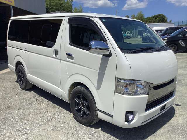 Toyota Regius Ace 7