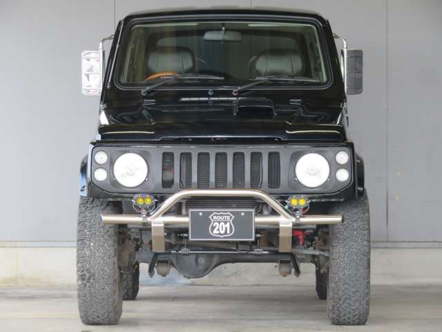 Suzuki Jimny 10