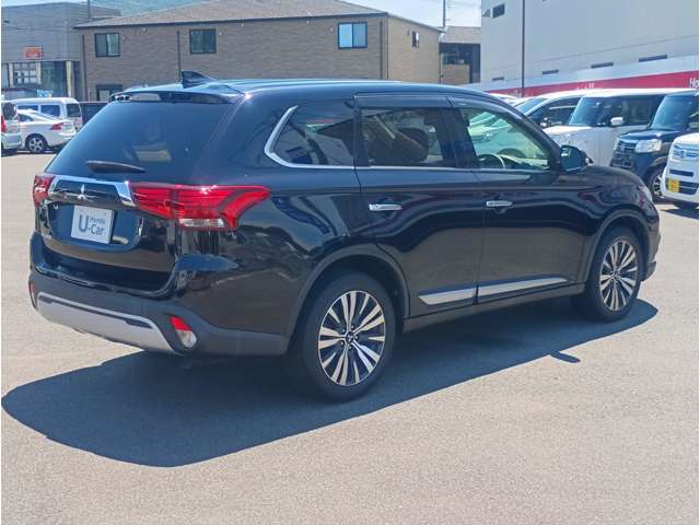 Mitsubishi Outlander 11