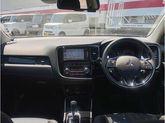 Mitsubishi Outlander 2