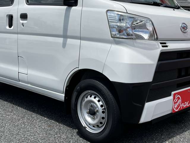 Daihatsu Hijet Cargo 5
