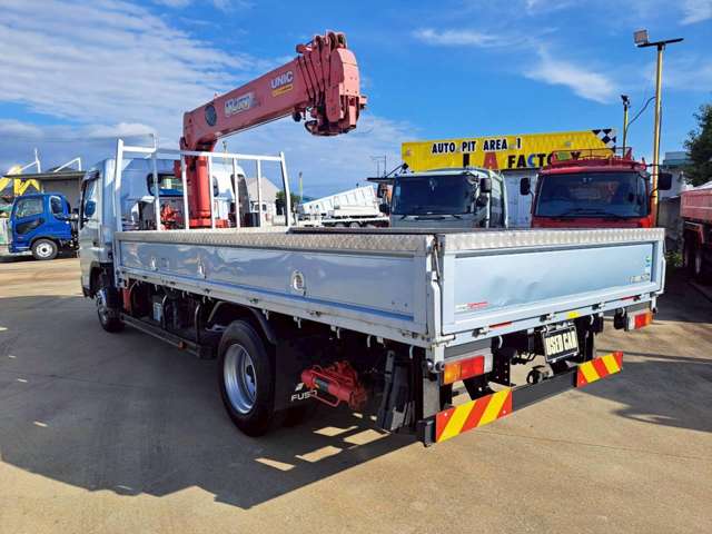 Mitsubishi Fuso Canter 7