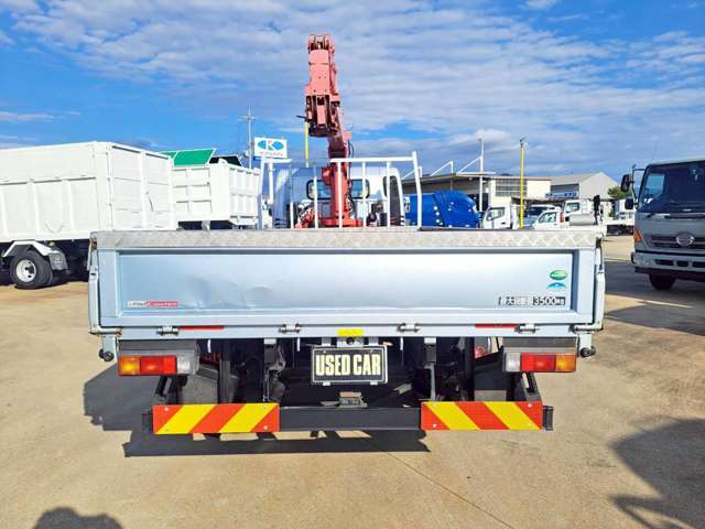 Mitsubishi Fuso Canter 8