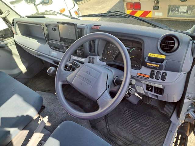 Mitsubishi Fuso Canter 10