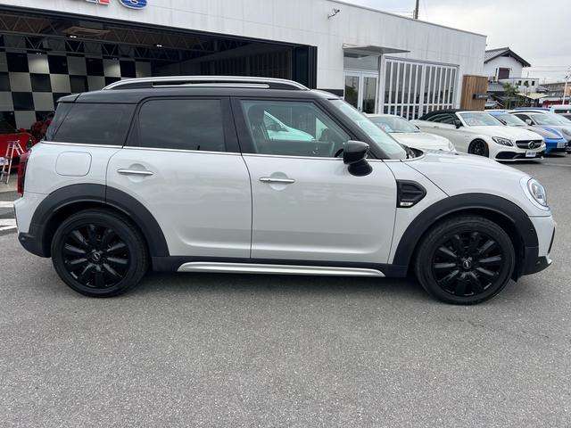 MINI Crossover 8