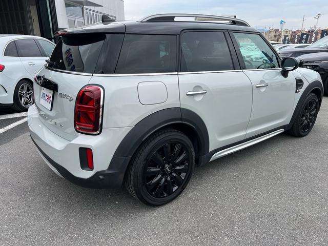 MINI Crossover 9