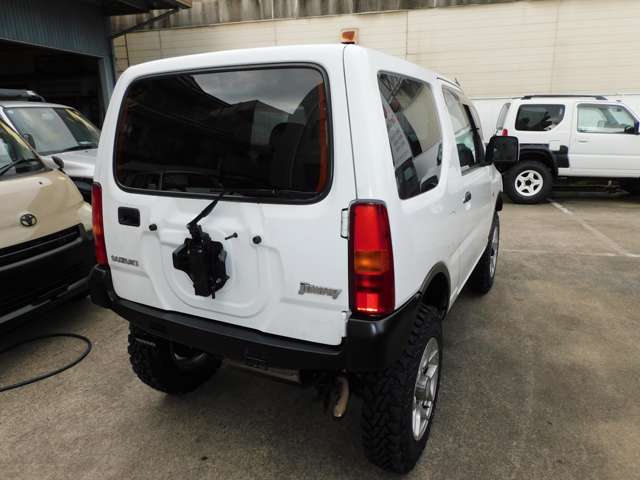 Suzuki Jimny 9