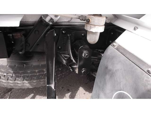 Isuzu Elf 12