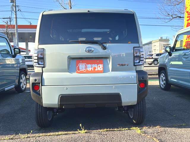 Daihatsu Taft 11
