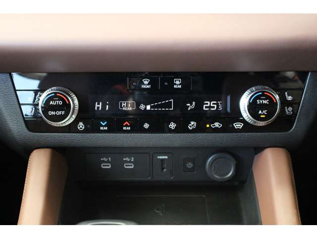 Mitsubishi Outlander 12