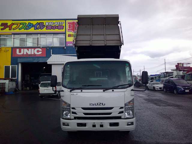 Isuzu Elf 2