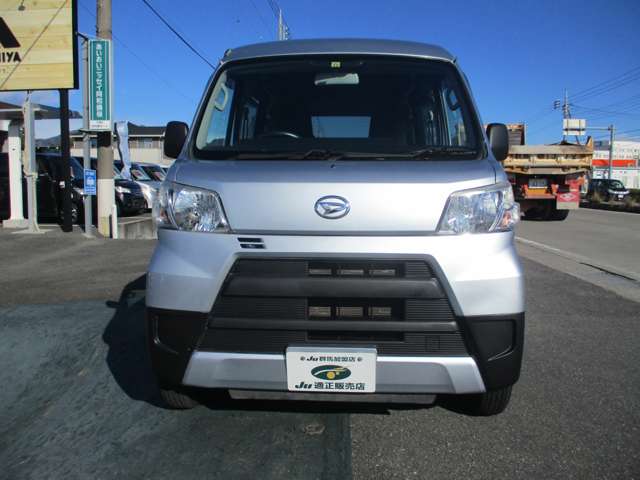 Daihatsu Hijet Cargo 8