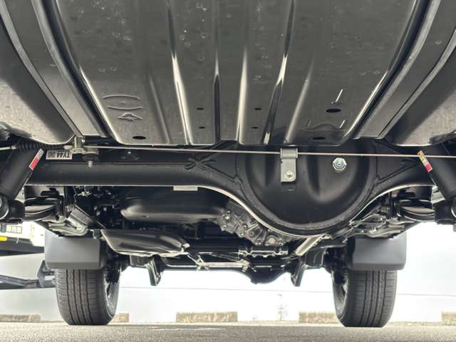 Toyota Land Cruiser 70 11