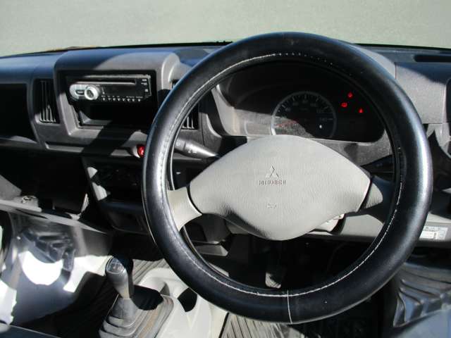 Mitsubishi Minicab Truck 4