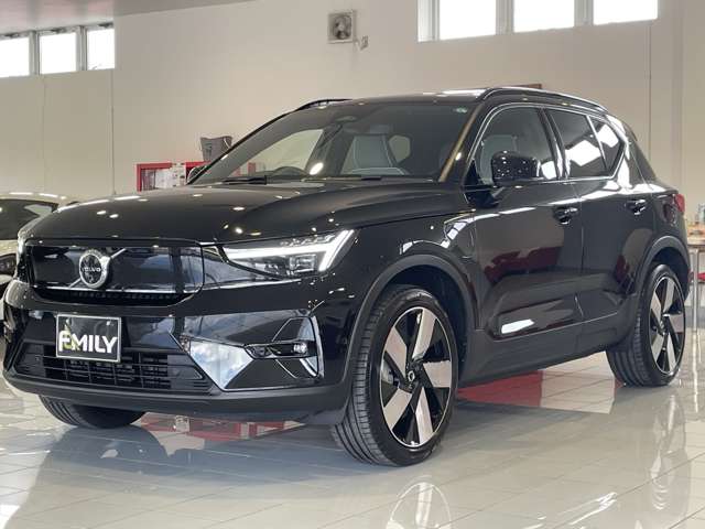 Volvo EX40 4