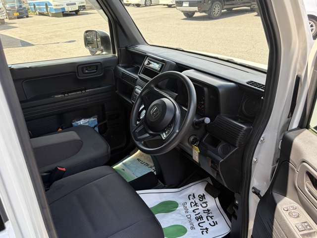 Honda N-VAN 8