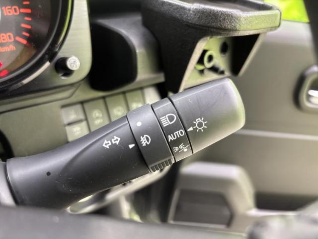 Suzuki Jimny Sierra 13