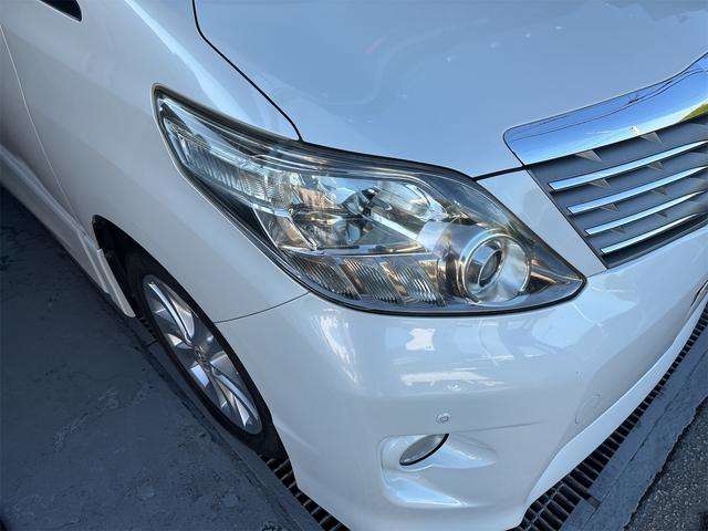 Toyota Alphard 4