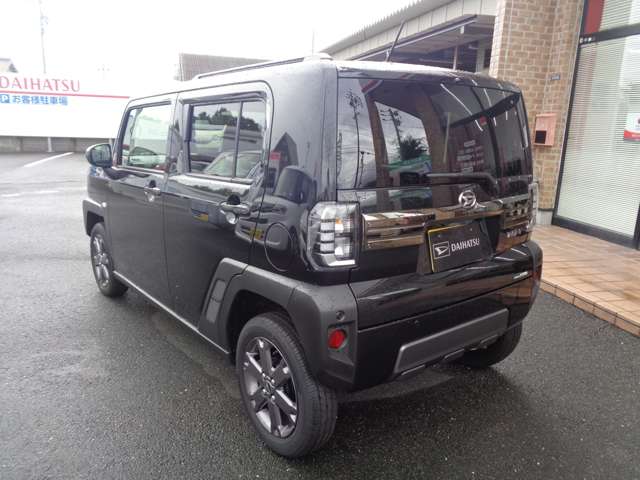 Daihatsu Taft 7