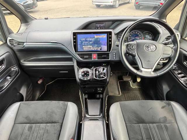 Toyota Esquire 5
