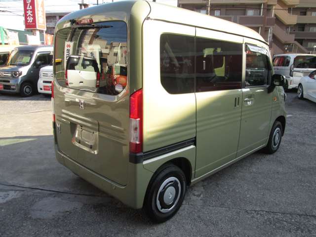 Honda N-VAN 8