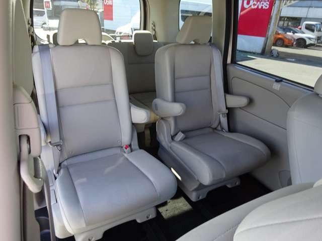Nissan Serena 12