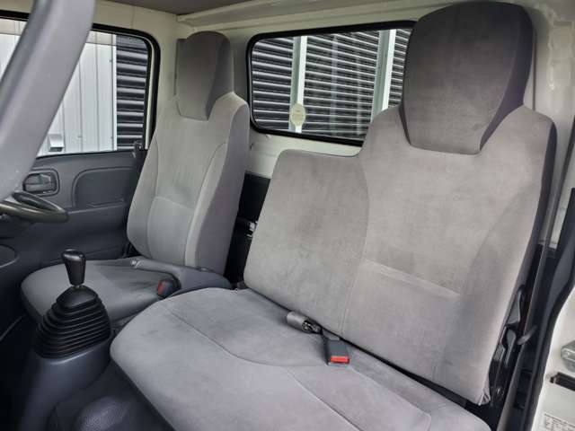 Isuzu Elf 10